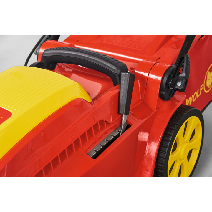 Wolf Garten Lawn Mower 1600W (A370E) – thumb